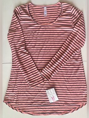 Lularoe Lynnae - Size Medium